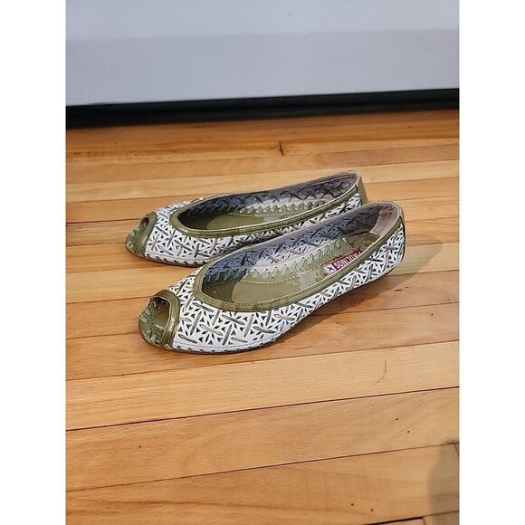 Women Pikolinos Ballet Mary Jane Sandals Gold Green Peep Toe Leather 6 Flats - Picture 1 of 8